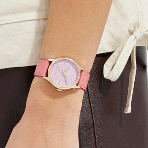 Brand new 💕Coach Women Pink Watch